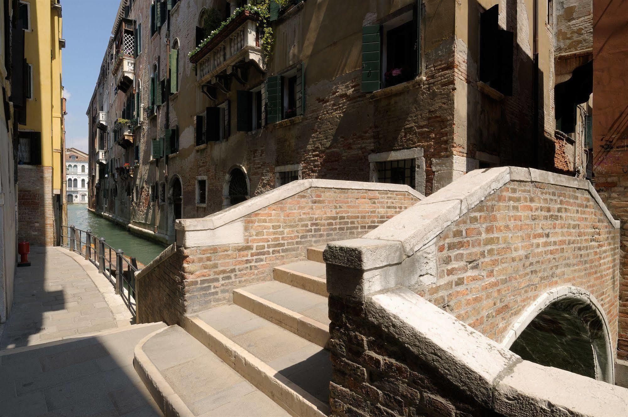 De L'Alboro Hotell Venedig Exteriör bild