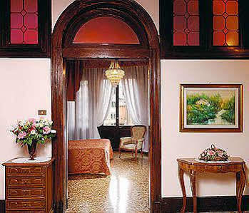 De L'Alboro Hotell Venedig Exteriör bild